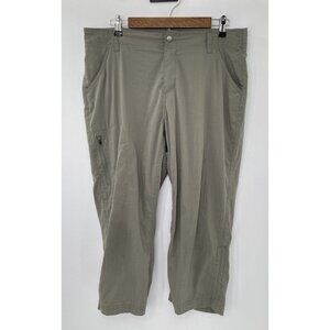 Khombu‎ Womens Capri Pants Nylon Blend Zip Pockets Khaki Green/Tan Size L Flaws